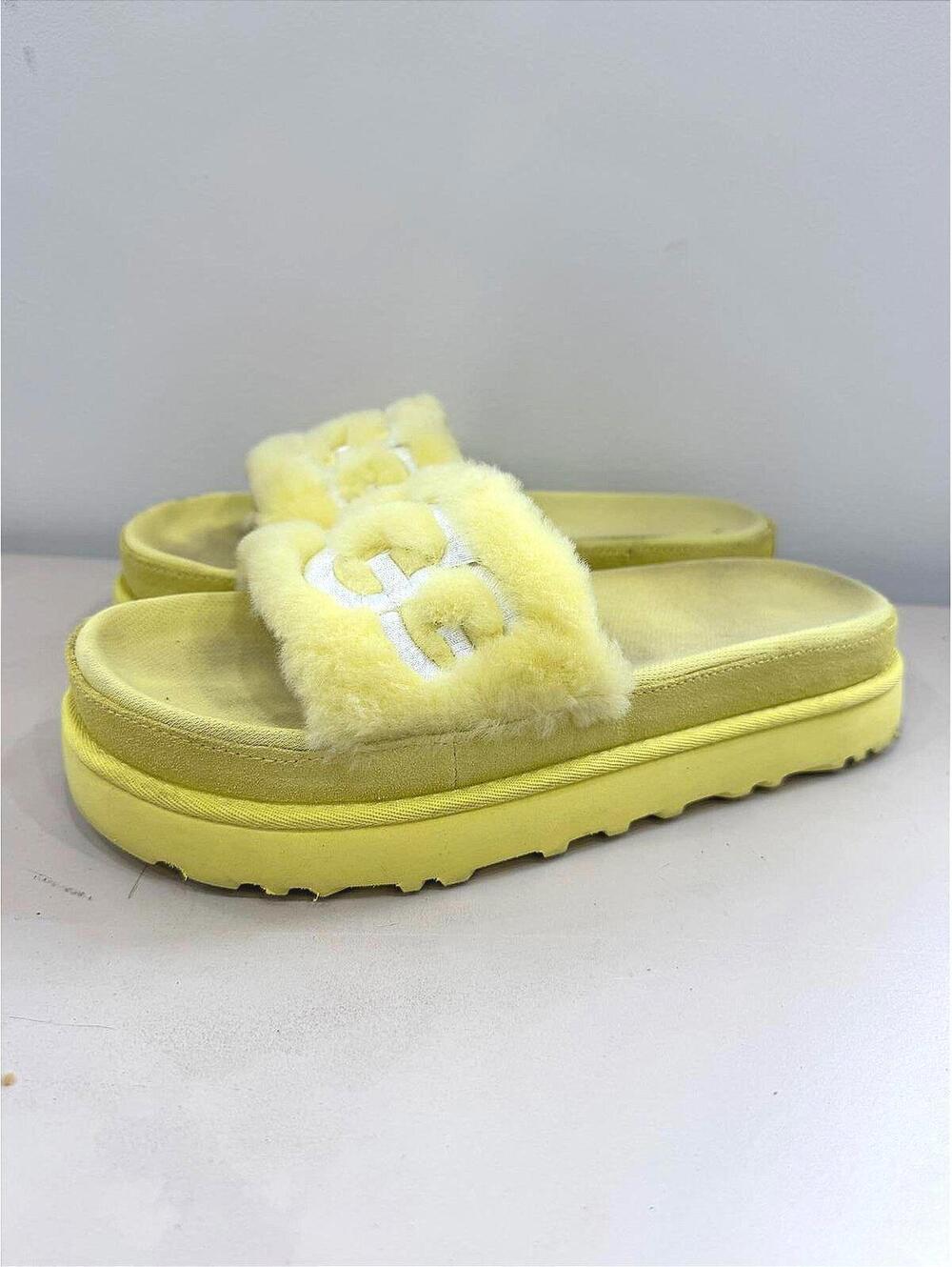 UGG W Laton Fur Slide Sandals Size 7 Yellow